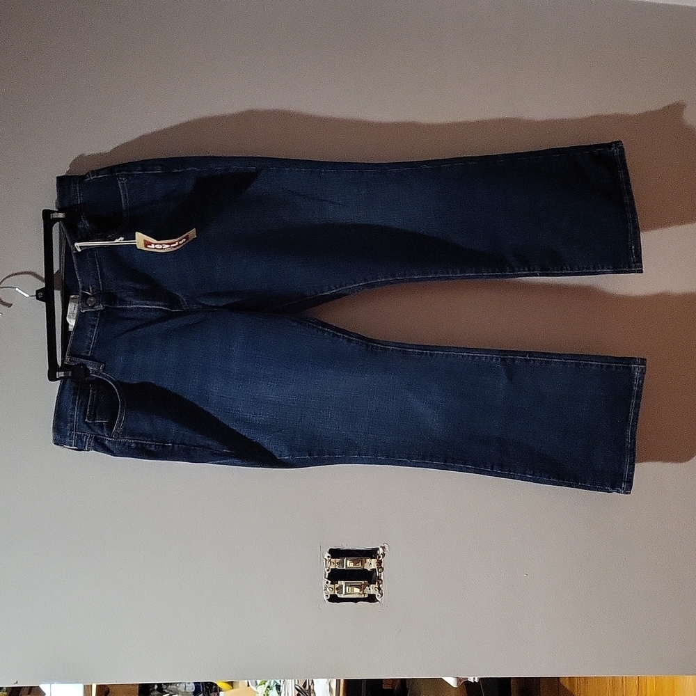 Levis Misses bootcut 16 medium midrise 515